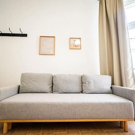 Lovely Apartment In วอร์ซอ ภายนอก รูปภาพ